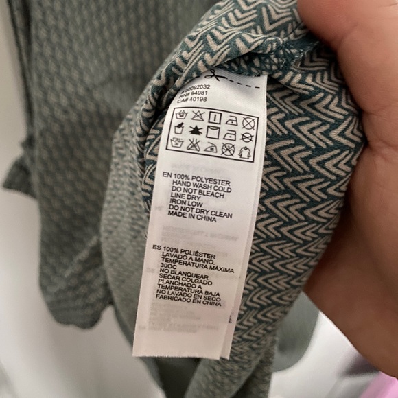 Sage Green Patterned Chiffon Blouse - Picture 6 of 12